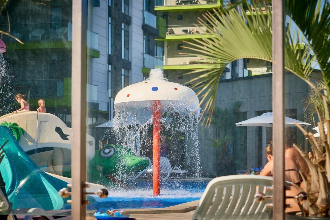 Cristalex Studio Aparthotel Pool & Spa Mamaia Nord Năvodari Exteriör bild