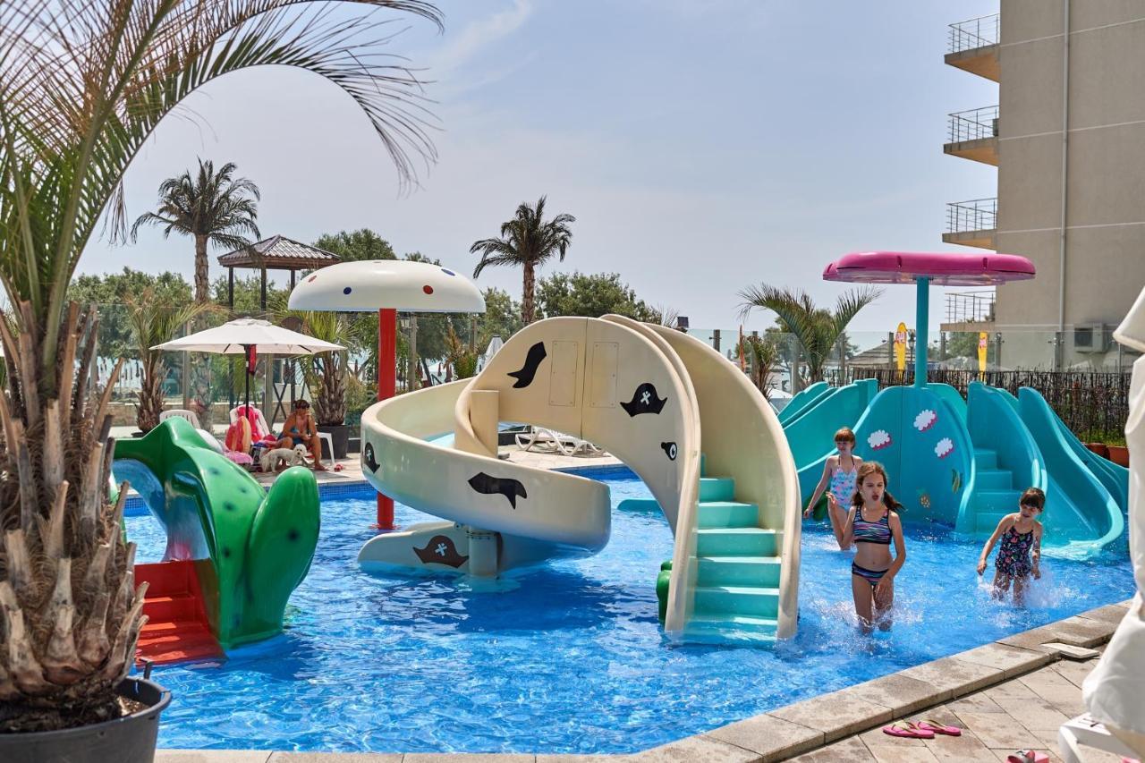 Cristalex Studio Aparthotel Pool & Spa Mamaia Nord Năvodari Exteriör bild