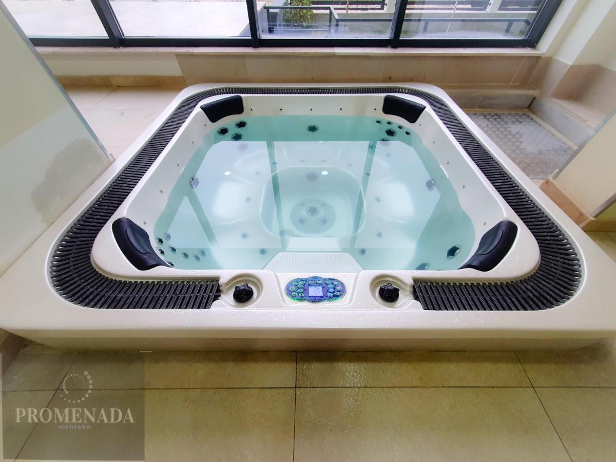 Cristalex Studio Aparthotel Pool & Spa Mamaia Nord Năvodari Exteriör bild